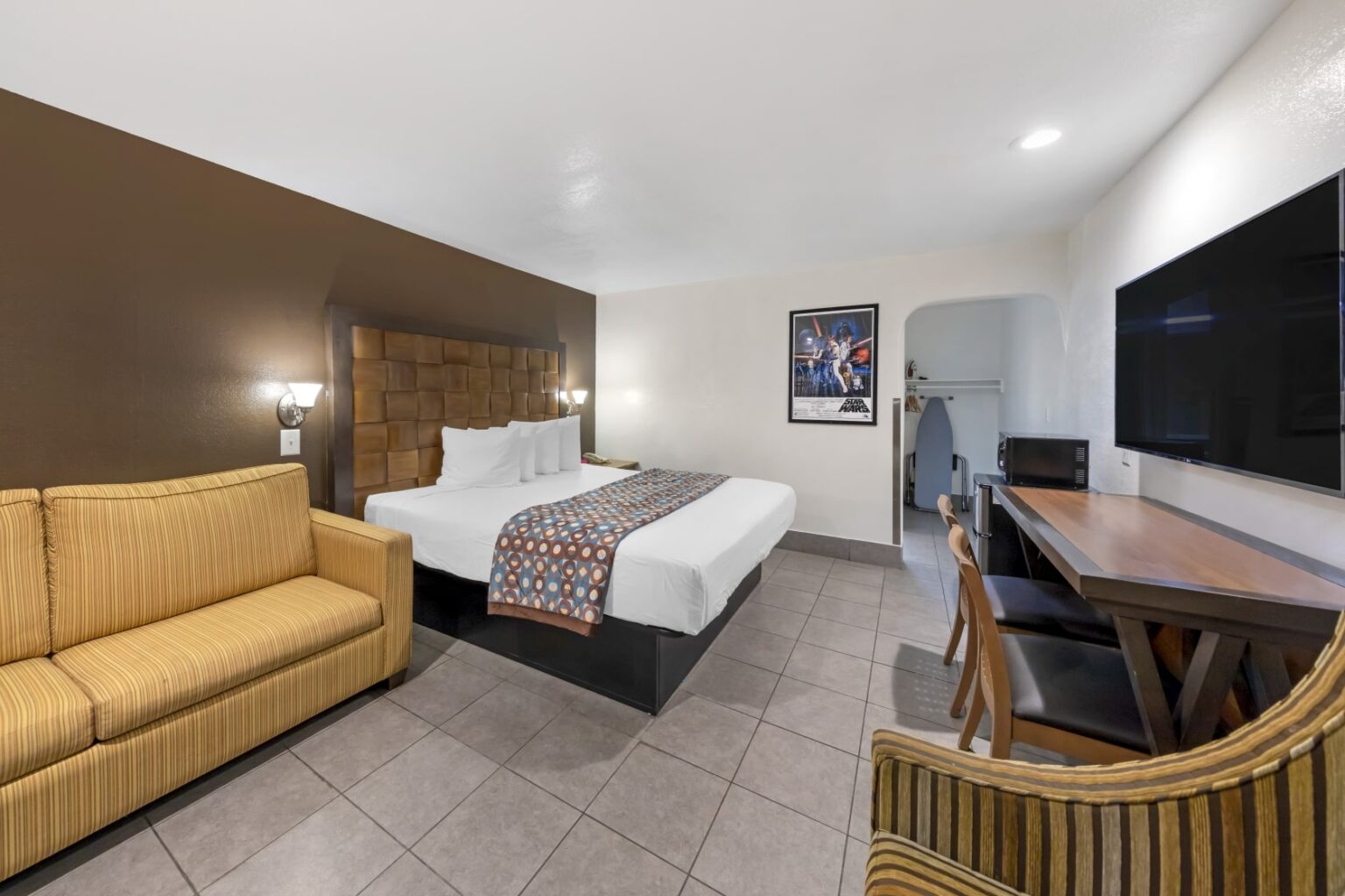 Pictures | Anaheim Discovery Inn and Suites